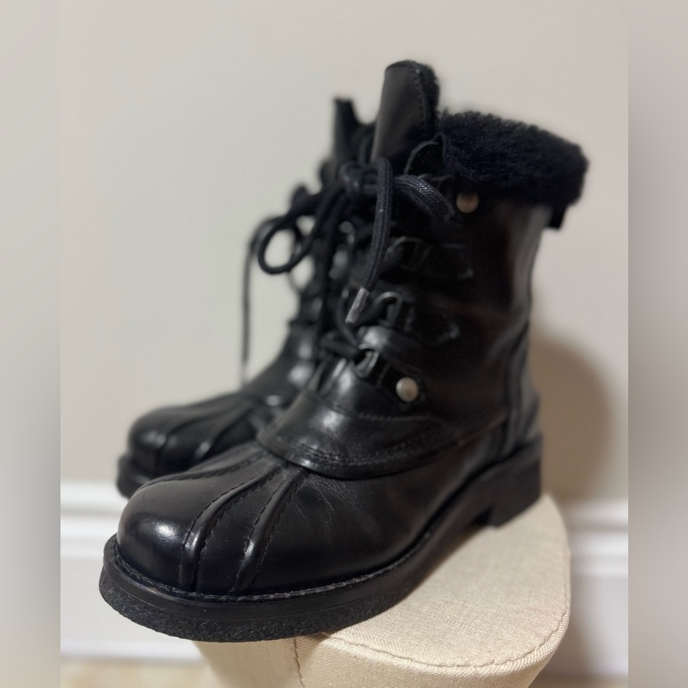 PAJAR Canada Black Leather Faux Fur Lined Boots (US 5-5.5)